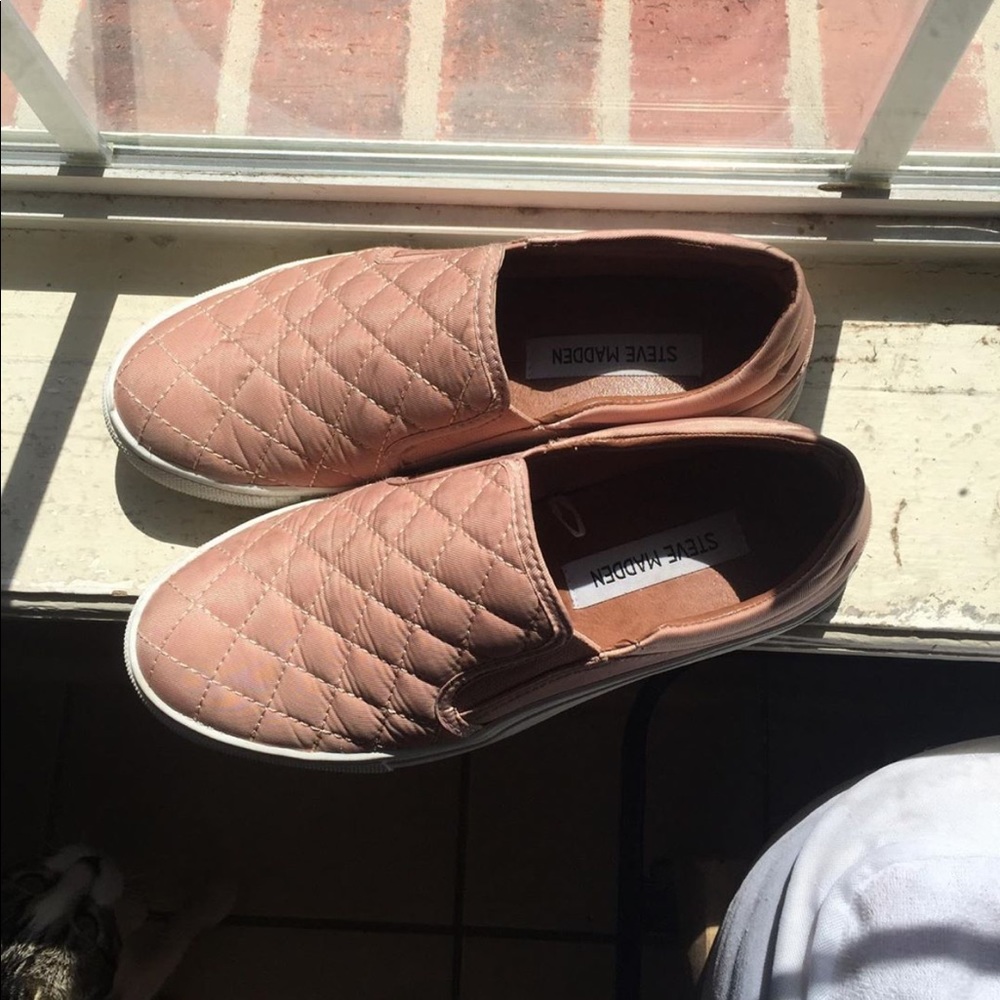 Steve Madden - Picture 2 of 2